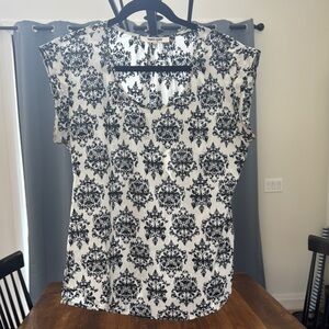 Daniel Rainn Black and White Damask Blouse - flaw